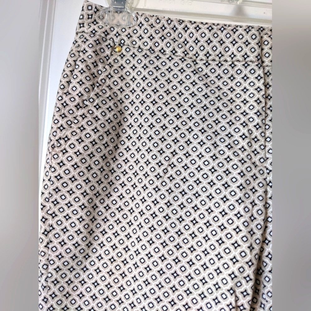 Dana Buchman Women's Diamond Print Straight Leg Casual Pants Size 4 beige
